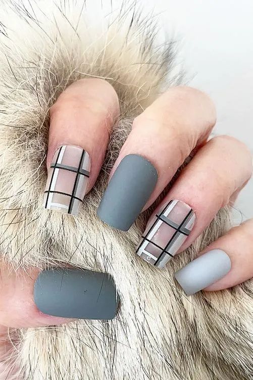 Gray Plaid Nails, Plaid Nails Short, Plaid Nail Designs, Nails Short Square, Simple Fall Nails, Gel Press On Nails, Plaid Nails, Nail Prep, Nails Matte