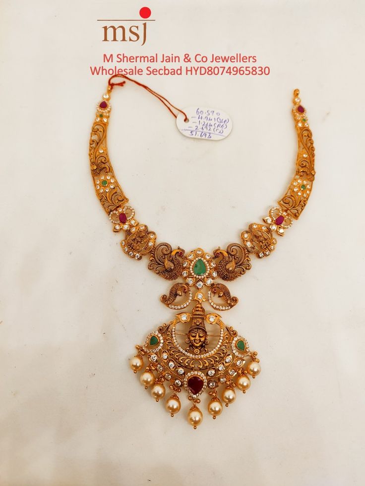 Traditional Jewellery, Gold Bridal Earrings, Gold Pendant Jewelry, Gold Necklace Designs, Crystal Chain, Latest Jewellery, Bridal Gold Jewellery, Temple Jewellery, Traditional Jewelry