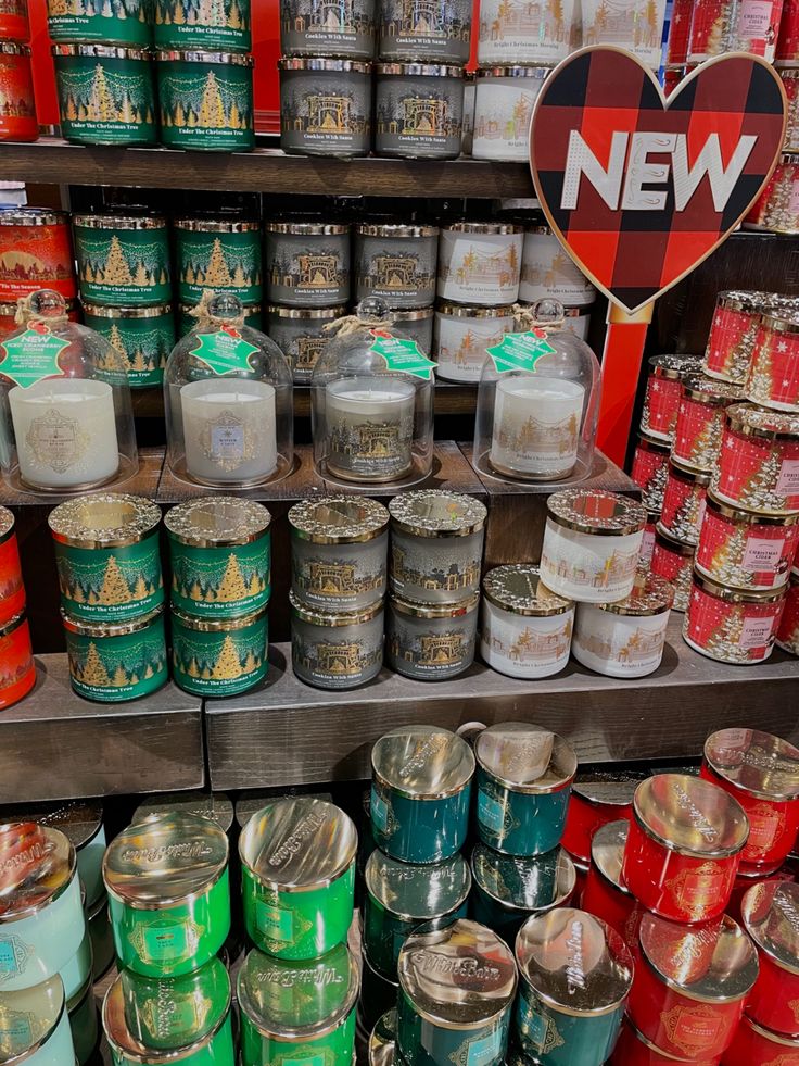 Christmas, Winter Candles, Bath and Body Works, New Candles, Winter, Christmas Candles Christmas Bath And Body Works, Bath And Body Works Candles, Cozy Winter Vibes, Candle Obsession, Christmas Smell, Christmas Scented Candles, Bath N Body Works, Christmas Dreaming, Christmas Prep