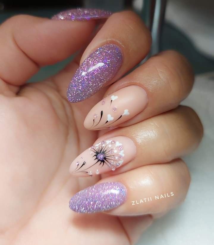 Glitter Flowers Nails, Trendy Spring Nails 2023 Almond, Glitter Floral Nails, Glitter And Flower Nails, Wisteria Nail Art, Spring Ombre Nail Ideas, Almond Nails Designs Glitter, Trendy Flower Nails, Purple Almond Nails Design