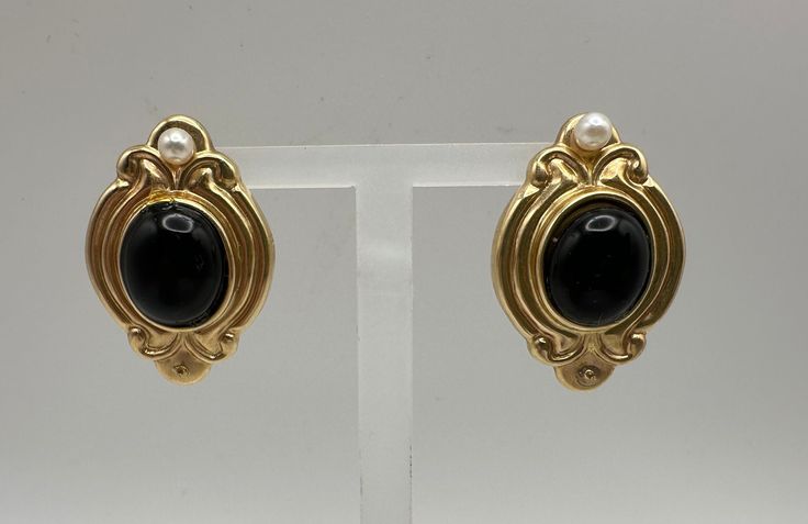 Vintage 14k Gold Cultured Pearl & Onyx Earrings - (8.1 Grams) Luxury Cabochon Clip-on Earrings For Formal Occasions, Classic Cabochon Clip-on Earrings For Formal Occasions, Luxury 14k Gold Clip-on Earrings For Formal Occasions, Luxury 14k Gold Clip-on Earrings For Formal Events, Luxury Formal Clip-on Earrings With Cabochon, Elegant Yellow Gold Clip-on Earrings With Cabochon, Elegant Black Enamel Jewelry For Anniversary, Elegant Onyx Cabochon Jewelry, Classic Cabochon Earrings For Formal Occasions