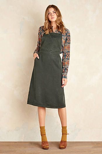 Pinafore Dress Outfit Winter, Pinafore Outfit, Pinafore Dress Outfit, Epic Clothes, Grunge Winter, Corduroy Pinafore Dress, Ralph Lauren Womens Clothing, Spring Dresses Casual, Winter Dress Outfits