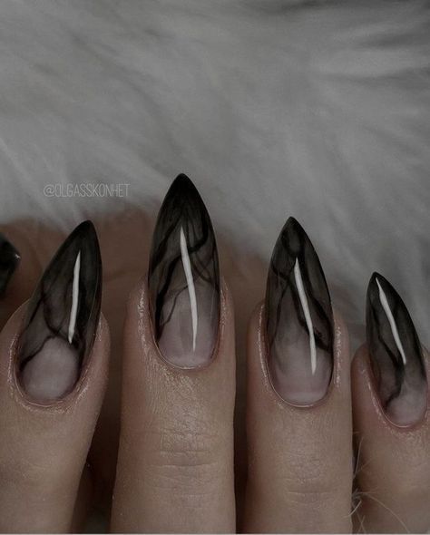 Love these nails for Halloween.. 👻 🎃 Halloween nails, Halloween nail ideas, Halloween nail designs, Halloween nail art, Halloween nails short, Halloween nails simple, Halloween nails almond, Halloween nails square, Halloween nails pink, Halloween nails 2024, autumn nails, fall nails Nails January, January Nail, Money Nails, Nails Unique, Stiletto Nails Short, Trends Nails, Dark Nail, Nails Valentines, Baby Blue Nails