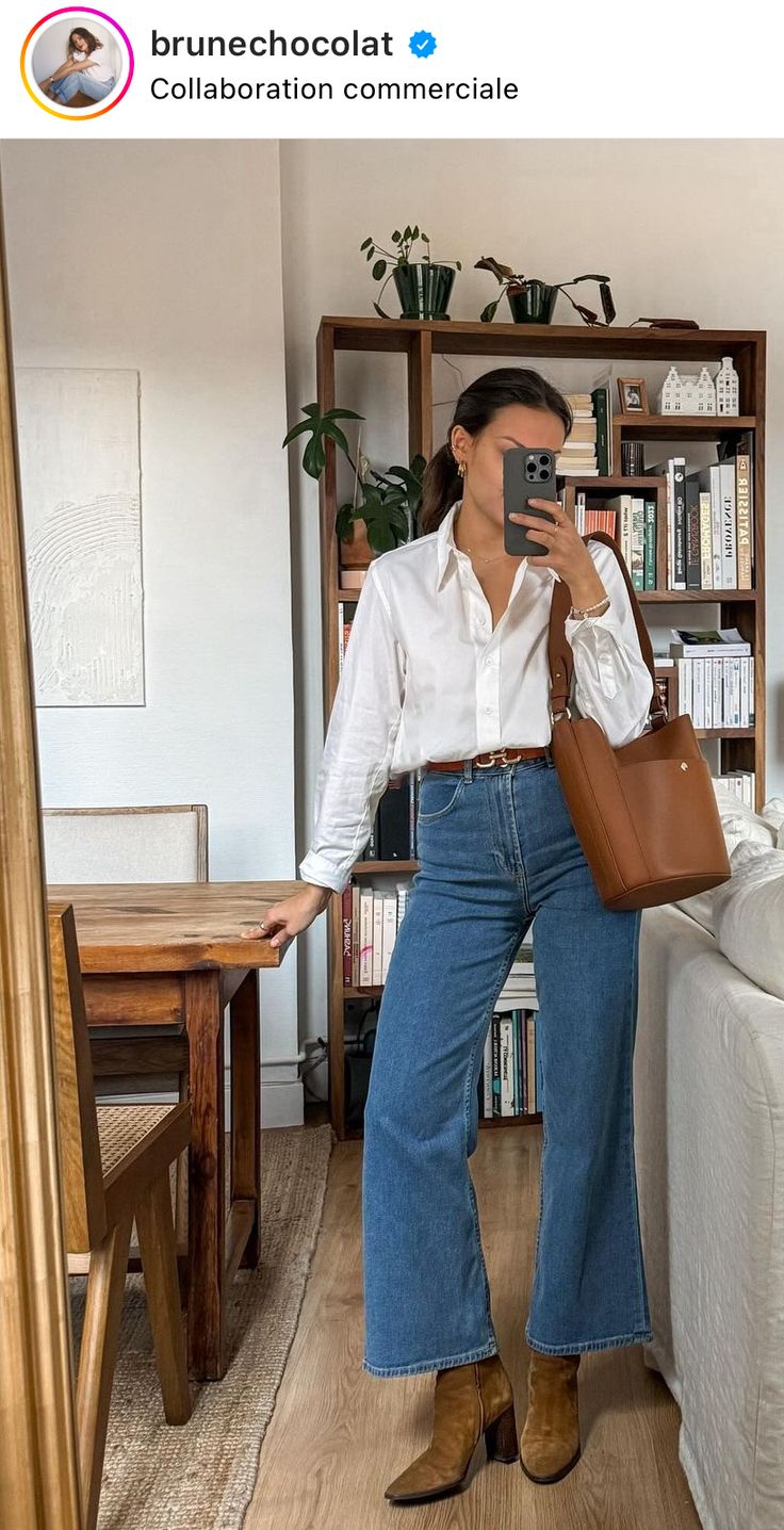 Fall Work Outfits Boots, Fall Mom Fashion 2024, Fall 2024 Brunch Outfit, Autumn Bbq Outfit, Winter Blouse Outfit, Sunday Autumn Outfit, Neutral Autumn Outfit, Dramatic Casual Style, Wide Leg Jeans Outfit Cropped