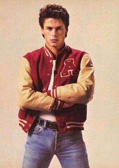 Letterman Jacket Outfit, 80s Guys, 80’s Men, 80s Fashion Men, Look 80s, Varsity Jacket Outfit, 80s Men, 80s Jacket, Rob Lowe