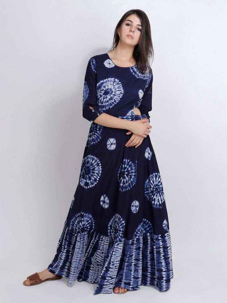 Dye Dresses Indian, Tie And Dye Dresses Indian, Tie And Dye Dresses, Shibori Clothing, Shibori Dress, Tie N Dye, डिजाइनर कपड़े, Diy Tie Dye Shirts, Tie Dye Maxi Skirt