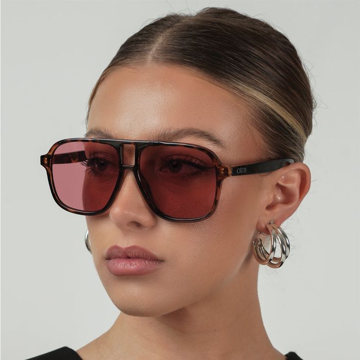 DESCRIPTION: Frame Shape: Oversized Aviator Frame Color: Tortoiseshell Lens Color: Pink, Lens Category 2 100% UV Protection Comes with a Protective Vegan Pouch Oversized Aviator Sunglasses, Baby Pjs, Sweater Tank Top, Oversized Sunglasses, Denim Leggings, Sweater Sale, Cozy Fashion, Office Fashion, Aviator Sunglasses