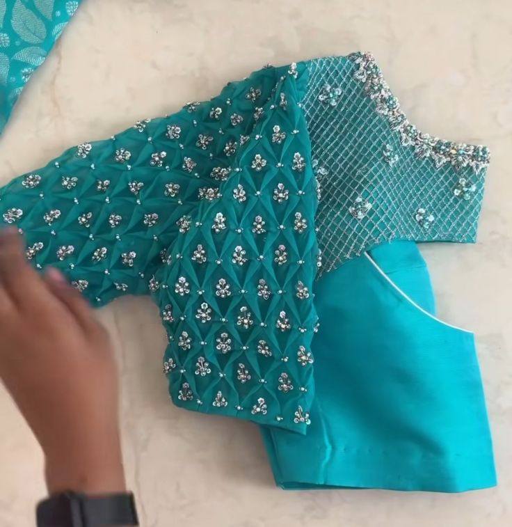 Gown Blouse Designs Latest, Bridal Blouse Designs Puff Sleeves, Simple Blouse Work Designs Embroidery, Net Hands Maggam Work Blouses, Net Blouse Hand Designs Pattern, Ariwork Blouse Designs, Net Blouse Models, Cut Work Blouse Designs Pattern, Puff Sleeve Aari Work Blouse