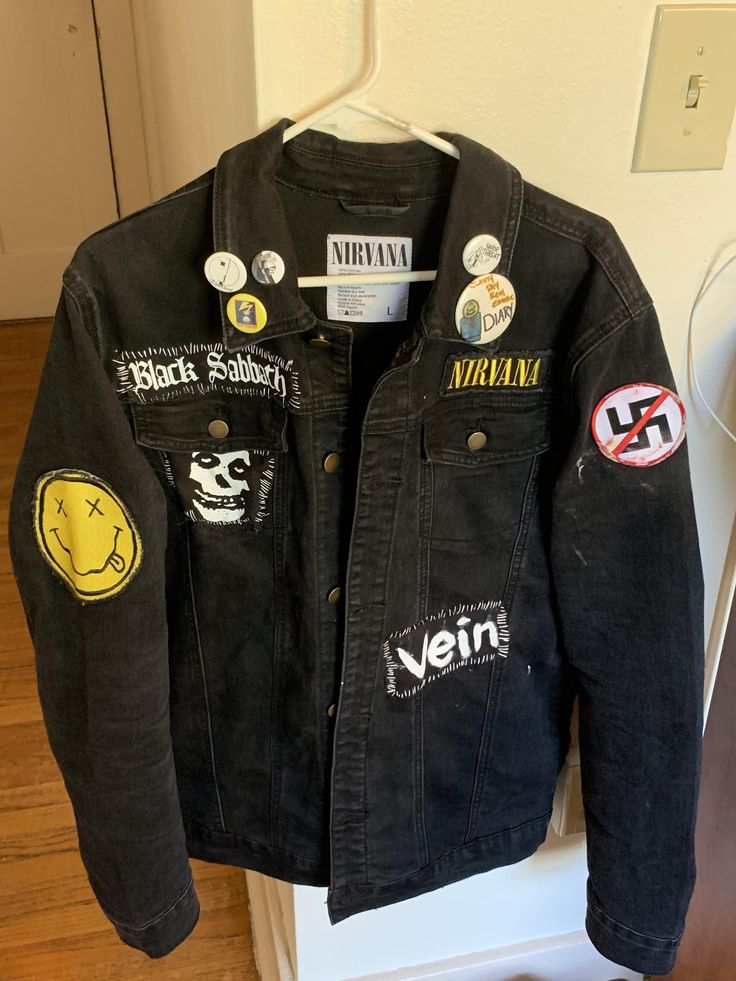 Punk Rock Black Denim Jacket with Patches Black Denim Jacket With Patches, Jeans With Patches Aesthetic, Custom Black Denim Jacket, Punk Rock Jean Jacket, Alt Denim Jacket, Punk Rock Jacket, Black Denim Jacket Patches, Patches On Denim Jacket, Grunge Denim Jacket