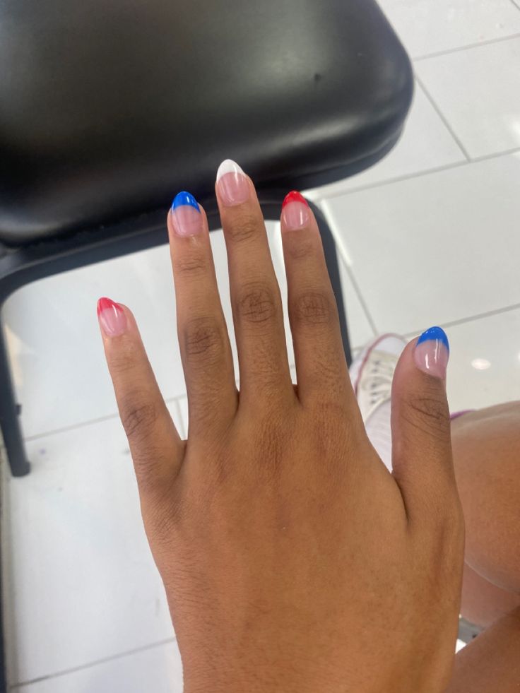 4th Of July Nails Preppy, 4th Of July Nails Oval Shape, Forth Of July Nails 2024, Fourth Of July Fourth Of July Nails, Nail Inspo Fourth Of July, Summer Nail Inspo 4th Of July, Almond Nails Fourth Of July, Summer Nails July, 4 Of July Nails Gel