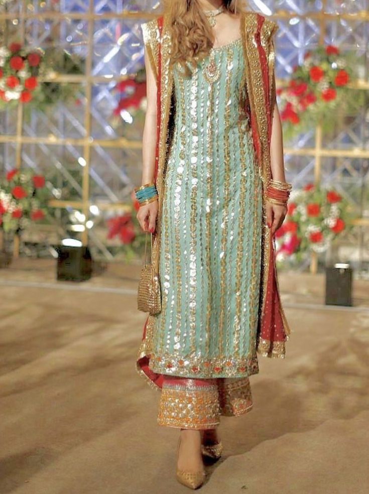 Zehra Saleem, Pakistani Party Wear Dresses, Pakistani Formal Dresses, Pakistani Wedding Outfits, Pakistani Fancy Dresses, Pakistani Dresses Casual, Pakistani Fashion Party Wear, Indian Dresses Traditional, Pakistani Bridal Dresses