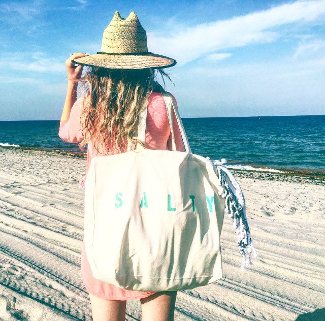 "The SALTY Oversized canvas tote bag is perfect for a trip to the beach! Also perfect to use as a reusable shopping bag, or everyday carryall. Available with text in several colors... check out the variations! This bag is made from 100% thick, sturdy canvas. AVAILABLE IN TWO SIZES * Large - 19.5\" x 13\" with a 4\" gusset *Jumbo - 23\" x 13\" with a 6\" gusset These bags are hand painted using non-toxic fabric paint. The technique used creates an attractive distressed appearance to the text that Beach Bridesmaids Gifts, Personalised Jute Bags, Canvas Beach Tote, Perfect Beach Bag, Beach Totes, Accessories Beach, Minimalist Tote Bag, Pool Bag, Large Beach Bags