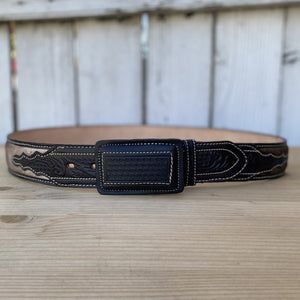 Cinturon con Pelo de Res Negro - Cinturones Vaqueros para Hombre – Bota Exotica Western Wear - Amor Sales Store Cowhide Belt, Skin Hand, Belts For Men, Cowboy Belt, Denim Belt, Western Belt, Western Belts, Sales Tax, Black Belt