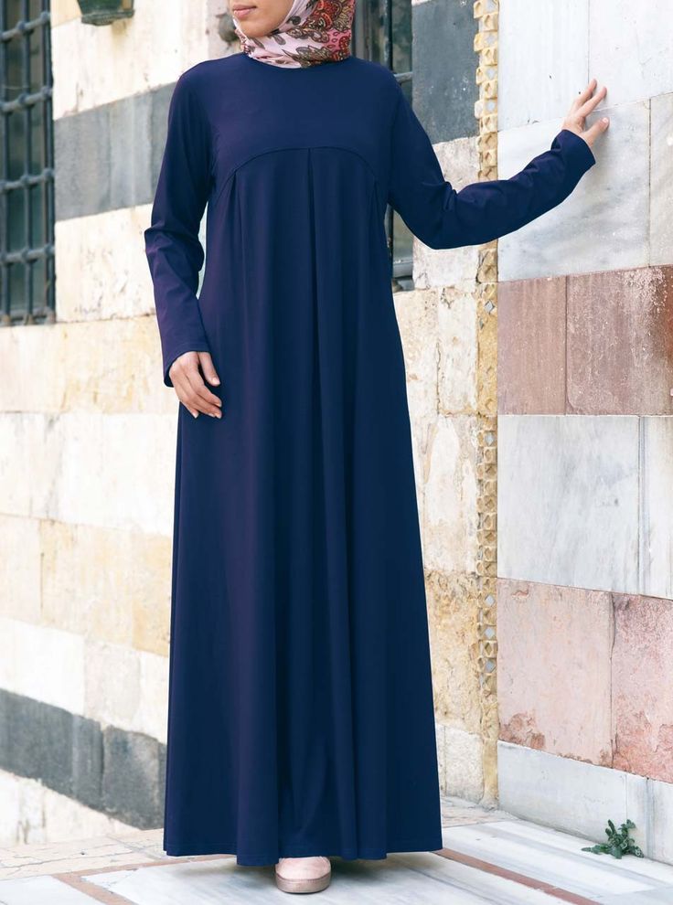 Inverted Pleats Jersey Abaya - Abayas - Women Long Abaya With Pockets, Plain Maxi Length Abaya, Fitted Solid Maxi Length Abaya, Long Dress With Modesty Panel, Abaya Black, Clothing Winter, Modest Dress, Elegant Drapes, Islamic Clothing