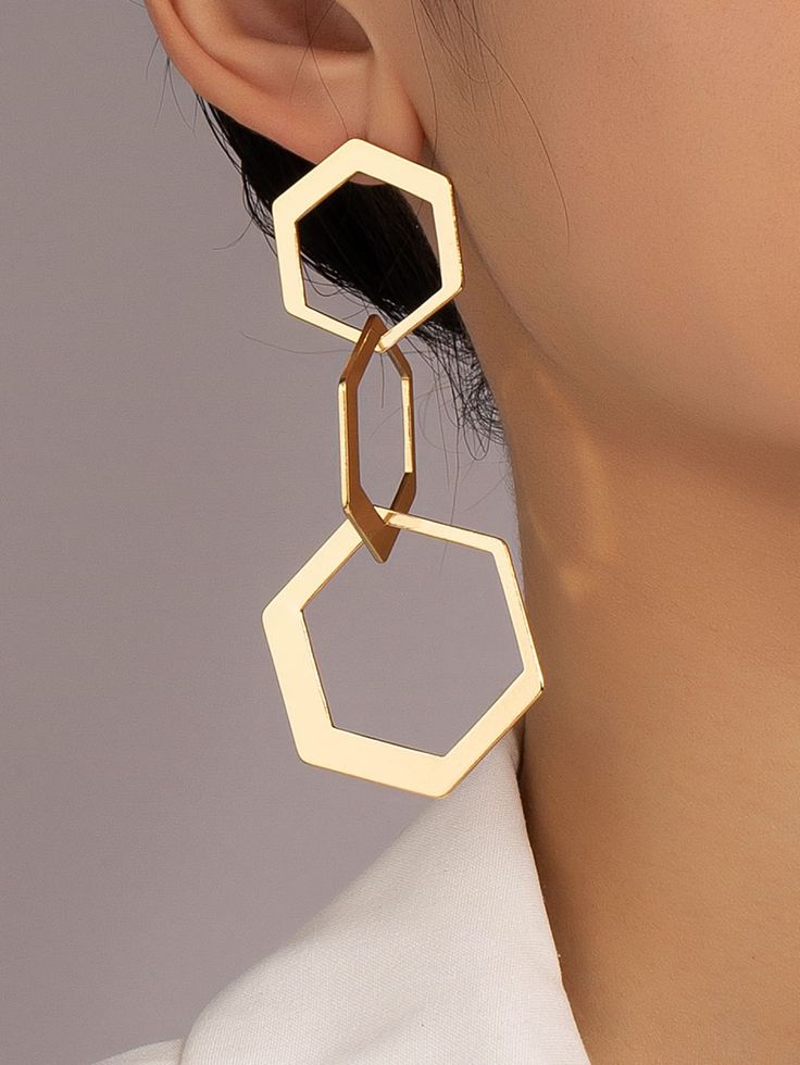 Hollow Out Geometric Drop Earrings Geometric Drop Earrings, Bold Geometric Earrings, Earings Design Modern, Geometric Jewelry Design, Geometric Jewellery, Geometric Accessories, Diamond Earrings Design, Contemporary Jewelry Design, Trends 2023