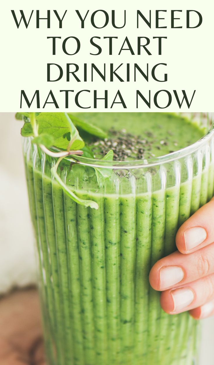 Discover the amazing health benefits of drinking Matcha Tea. Learn all about the health benefits of matcha tea and discover more about matcha tea drinks and recipes so that you can take advantage of this amazing healthy green tea. Matcha Tea Benefits Health, Health Benefits Of Matcha Green Tea, What Is Matcha Benefits Of, Anti Inflammation Matcha, Benefits Of Drinking Matcha, How To Prepare Matcha Green Tea, Morning Green Tea Recipes, Match Tea Recipes, Best Matcha Drinks