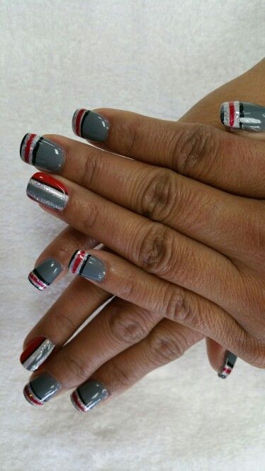 Ohio State Nails Buckeyes, Ohio State Buckeyes Nails Art, Buckeye Nails Ohio State, Ohio State Nails Designs, Osu Nails, Crafts With Buckeyes Ohio, Ohio State Nails, Ohio State Buckeyes Bracelet, Fall Nail Art Designs