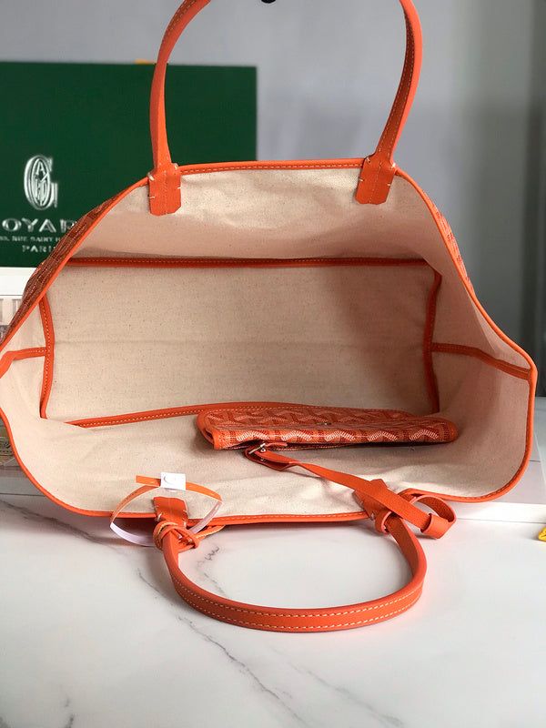 Size: Standard Size It comes with Dust box, Care manual, Tag, and Paper bag. Designer Box Bag With Large Capacity For Daily Use, Designer Large Capacity Box Bag For Daily Use, Large Designer Shoulder Bag For Daily Use, Orange Box Bag With Large Capacity For Daily Use, Designer Everyday Box Bag In Coated Canvas, Designer Coated Canvas Box Bag For Everyday, Designer Travel Bag With Removable Pouch, Designer Travel Bag With Removable Pouch For Daily Use, Designer Rectangular Travel Bag For Shopping