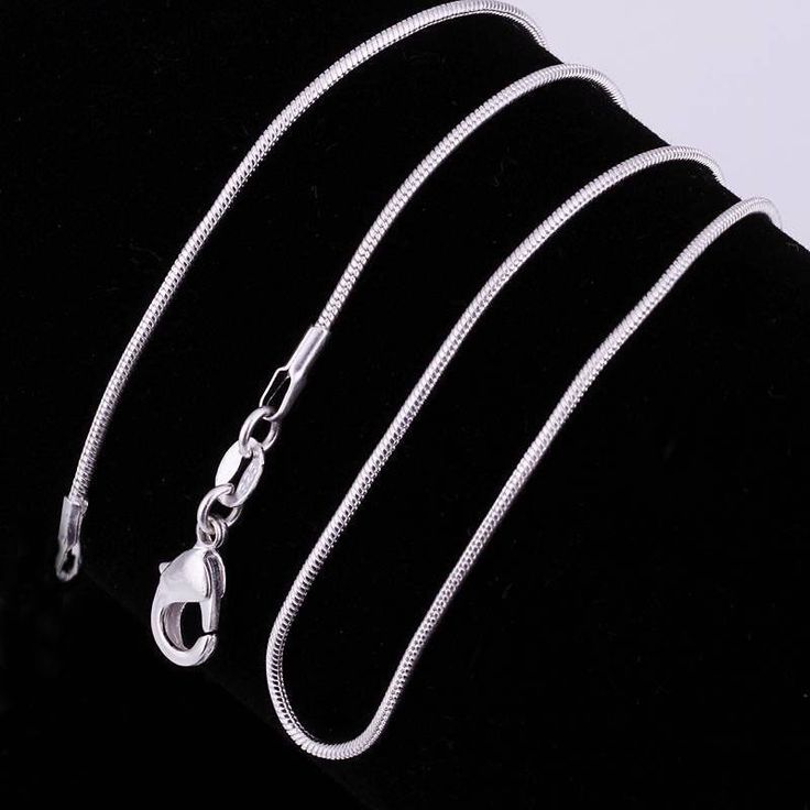 100% Brand new Color: Silver material: 925 sterling Silver chain Length: 16-30" High quantity!Factory price! Brand Name Clothing, Necklace Antique, Snake Necklace, Unisex Necklace, Chain Fashion, Silver Snake Chain, Silver Jewelry Fashion, Silver Plated Necklace, 925 Sterling Silver Chain