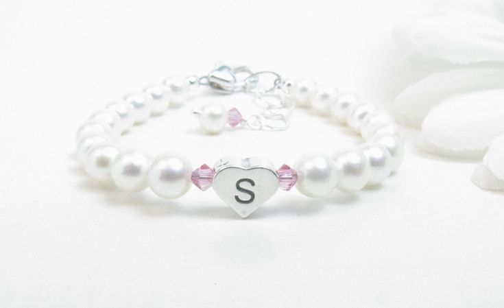 Personalized Adjustable Classic Pearl Bracelet, Classic Personalized Adjustable Pearl Bracelet, Classic Adjustable Personalized Pearl Bracelet, Personalized Classic Pearl Bracelet, Classic Personalized Pearl Bracelet, Classic Personalized White Pearl Bracelet, Personalized Pink Pearl Bracelet For Birthday, Adjustable Hypoallergenic Pearl Bracelet For Birthday, Adjustable Pearl Bracelet For First Communion