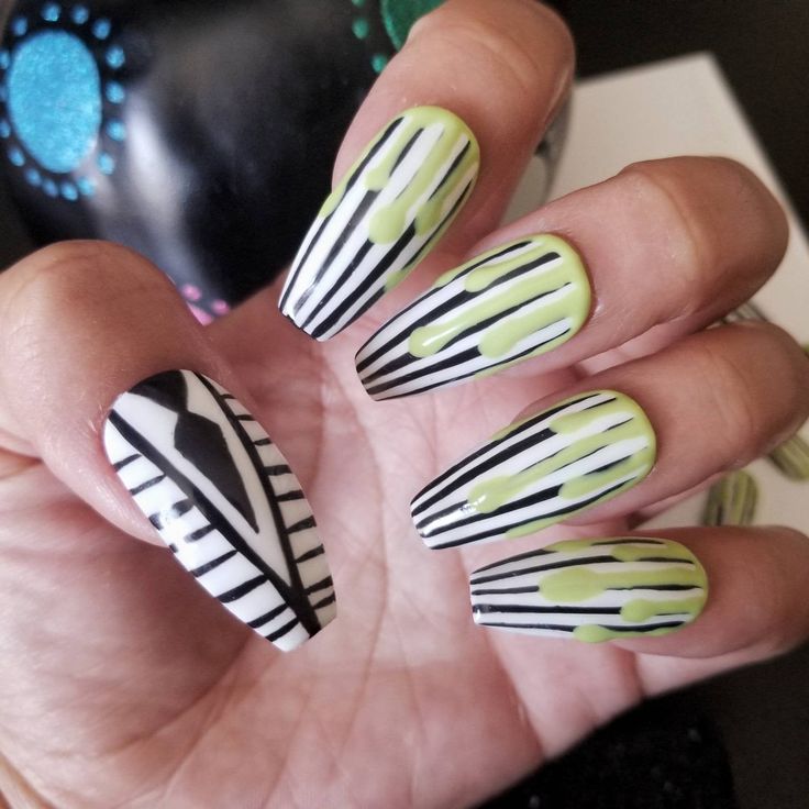 Excited to share the latest addition to my #etsy shop: Beetlejuice Halloween Nails https://etsy.me/2Me8xxt Beetlejuice Coffin, Stephs Nails, Ballerina Coffin, Nails Ballerina, Nails Painted, Cartoon Nails, Nail Goals, Beetlejuice Halloween, Nail Board