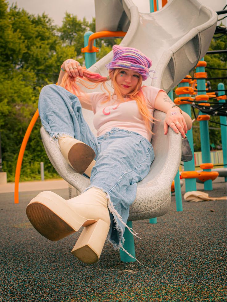 Growing Up Photoshoot, Senior Picture Ideas Funky, Fun Photoshoot Props, Playground Portrait Photography, Spring Model Photoshoot, Extravagant Photoshoot Ideas, 80s Glam Photoshoot, 90s Style Photography, Groovy Senior Pictures