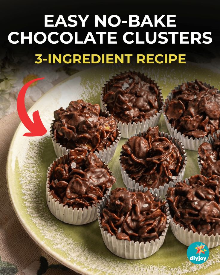 chocolate cupcakes on a green plate with the words easy no - bake chocolate clusters