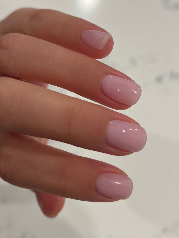 Real Nail Ideas Short, No Acrylic Nail Ideas Short, Nail Inspo Short Natural, Cute Short Natural Nails, Short Nail Beds Ideas, Natural Nails Painted, Nails No Acrylic, Feminine Nails, Glossy Nails