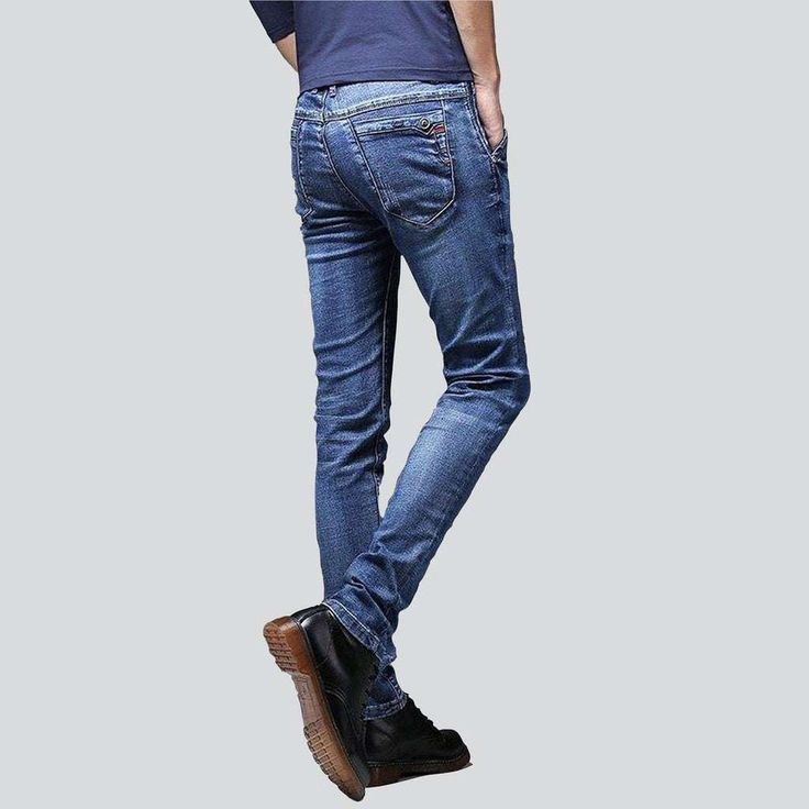 Introducing our 2023 Spring Collection of dark wash. slim. high-waisted jeans with a blue light wash finish ââ‚?the perfect combination of simple style and contemporary chic! These jeans are crafted with premium denim. and feature a zipper & button closure for both functionality and flair. Their stretchy fabric and distinctive washed pattern make them the ideal statement piece for any outfit. and their resilient construction ensures they'll last for seasons to come.Why They're Your Next Staple C Contemporary Chic, Jeans Online, Business Meeting, Light Wash Jeans, Casual Style Outfits, Wash Jeans, Premium Denim, Style Outfits, Everyday Wardrobe