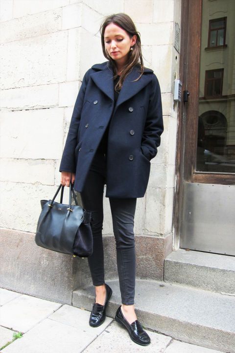 Your navy peacoat: "Surprise, b*tch."  Shop this look: Street Level Faux Leather Tote, $44;  Tod's Patent Leather Loafers, $125;  Edun Felt Peacoat-Blue, $419 Columbine Smile Peacoat Outfit, Navy Peacoat, Blogger Outfits, Monochrome Outfit, Coat Outfits, Fashion Today, Looks Style, Up Girl, French Fashion