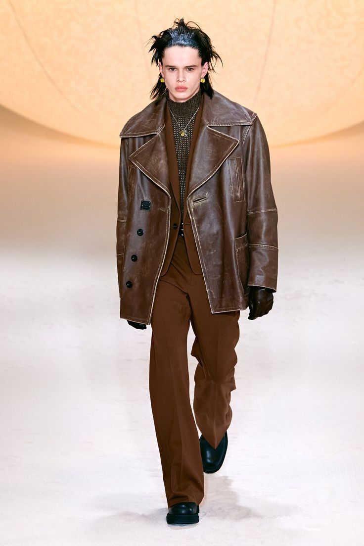 AMBUSH FALL 2022 Silhouette Mode, Classy Outfits Men, Mens Outfit Inspiration, Milano Fashion Week, Fall 2022, Mode Inspo, Fashion Fits, Fashion Show Collection, Look Cool