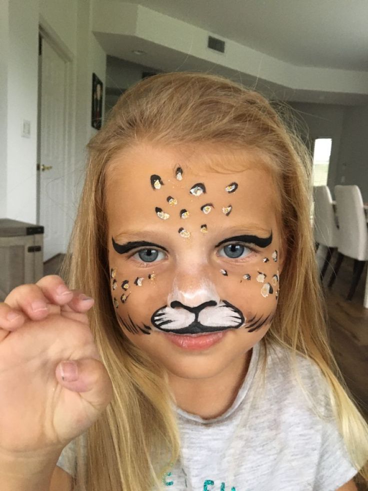 Cheetah Face Paint Kids Easy, Face Painting Animals Easy, Leopard Face Paint Easy, Cheetah Face Paint Easy, Face Painting Leopard, Safari Face Paint, Animal Face Paint Ideas For Kids, Face Paint Animal Crossing, Snow Leopard Face Paint