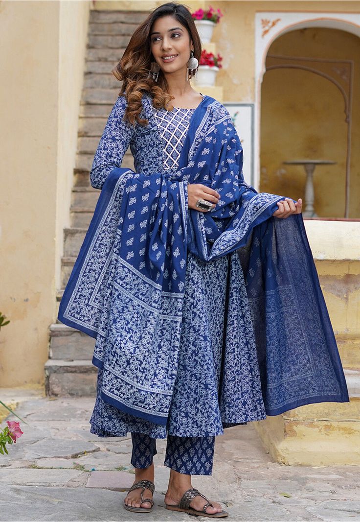 Readymade Cotton Pakistani Suit in Navy Blue This Round Neck and Quarter Sleeve attire is Prettified with Floral Print and Gota Work Available with a Cotton Pant and a Cotton Dupatta in Navy Blue The Kameez and Bottom Lengths are 46 and 38 inches respectively Do note: The Length may vary upto 2 inches. Accessories shown in the image are for presentation purposes only.(Slight variation in actual color vs. image is possible). Indian Anarkali Dresses, Floral Anarkali, Indian Anarkali, Printed Anarkali, Cotton Anarkali, Gotta Patti, Kurta Style, Anarkali Kurti, Anarkali Kurta