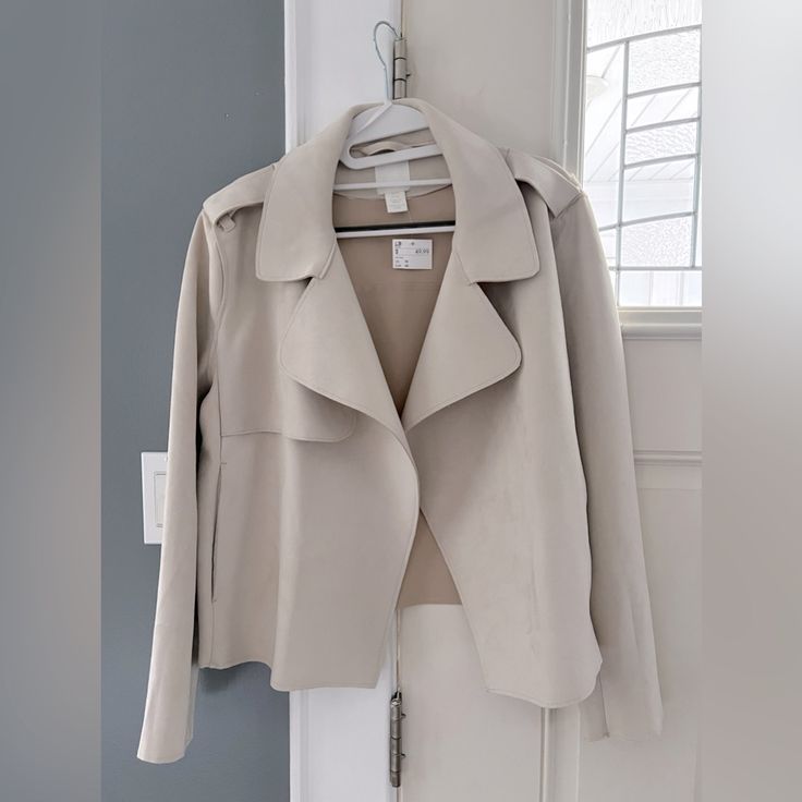 Nwt: H&M Faux Suede Cape Jacket- Size 10- Perfect For The Upcoming Weather! Over A Sun Dress Or With A Tank And A Pair Of Jeans! Cape Jacket, Sun Dress, Faux Suede, Sundress, Cape, H&m, Size 10, Sun, Cream