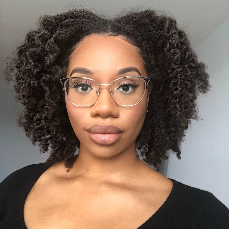 Assistant Regional Manager🇭🇹 on Twitter: "Anyway, my glasses are cute..that’s the tweet… " Big Lips Natural, Regional Manager, Big Nose Beauty, Wide Nose, Glasses Inspiration, Funky Glasses, Curls For The Girls, Black Goddess, Big Nose