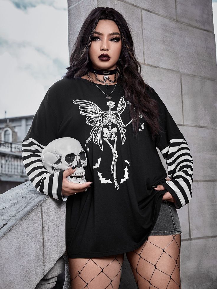 Emo Clothes Plus Size, Oversized Streetwear Fashion, Dark Aesthetic Outfits Plus Size, Goth Clothes Plus Size, Plus Size E Girl Outfits, Plus Size Edc Outfits, Emo Costume Ideas, Gothic Plus Size Fashion, Emo Plus Size Outfits