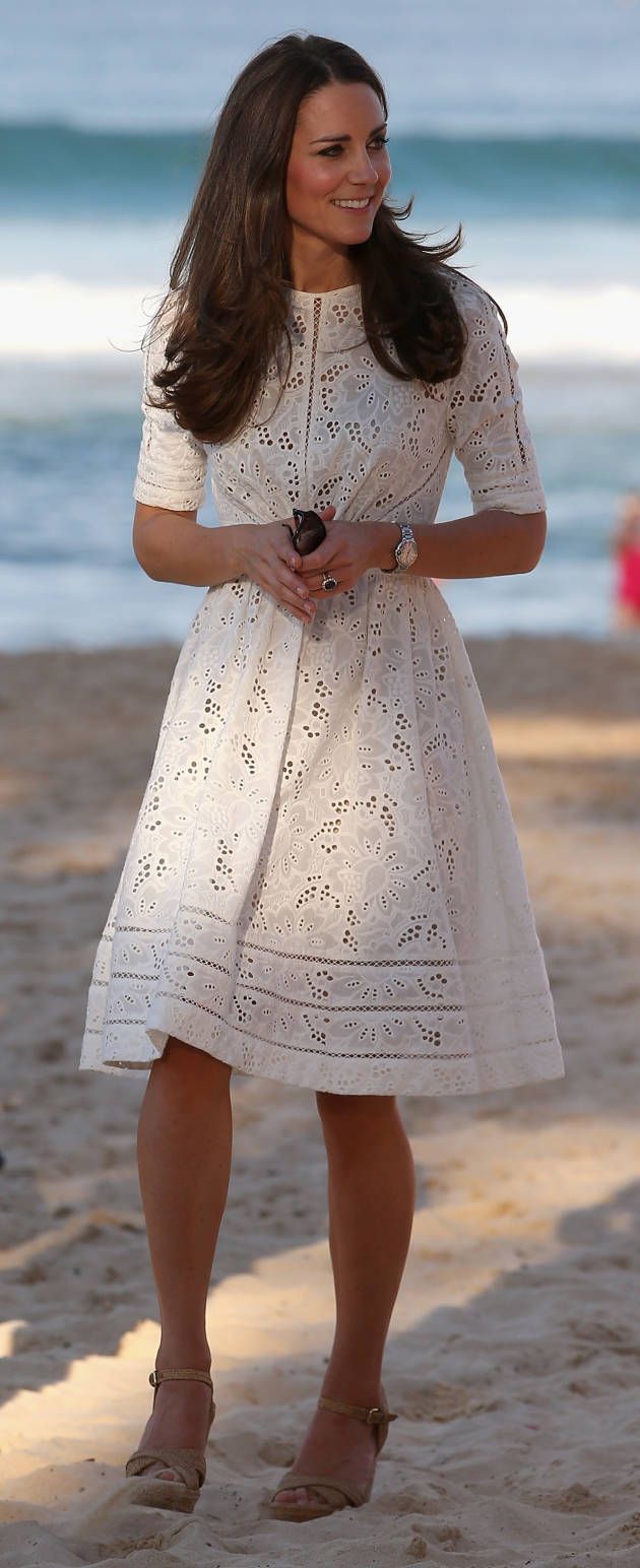 Photo: Chris Jackson/Getty In one of our favorite examples of this so far, the Duchess chose a very cute white laser-cut dress by cool Aussi... Ducesa Kate, Moda Kate Middleton, Looks Kate Middleton, Estilo Kate Middleton, Laser Cut Dress, Spring 2015 Fashion, 여름 스타일, Middleton Style, Stil Elegant