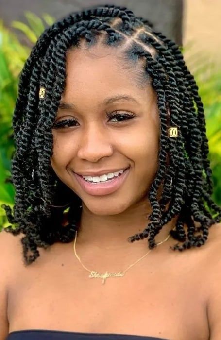 Twist Hairstyles For Women, Trendy Curls, Afro Twist Braid, Short Hair Twist Styles, Twist Hairstyle, The Trend Spotter, Afro Twist, Short Box Braids Hairstyles, Natural Hair Stylists