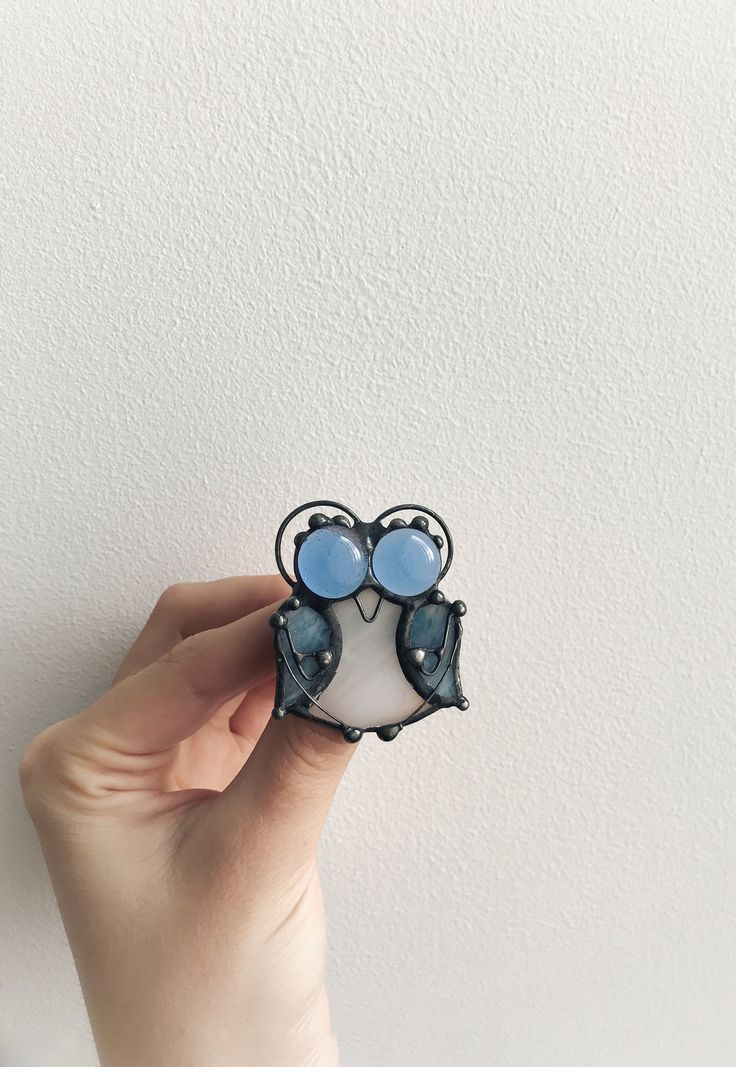 Owl Brooch, Pin Accessories, Blue Owl, She Girl, Gift Decorations, Brooch Pin, Jewelry Gift, Mother's Day Gifts, Stained Glass