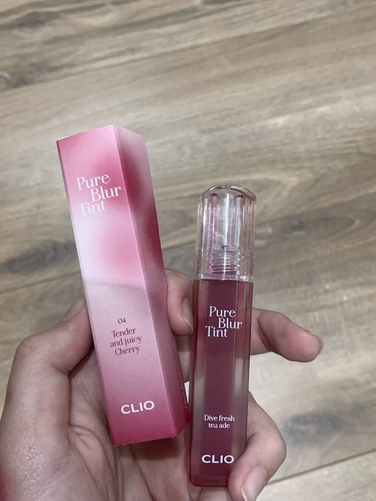 Clio Makeup Aesthetic, Pink Lip Products, Clio Lip Tint, Douyin Lip Makeup, Korean Makeup Products Aesthetic, Lip Tint Aesthetic, Korean Lip Products, Lip Gloss Korean, Korean Makeup Products