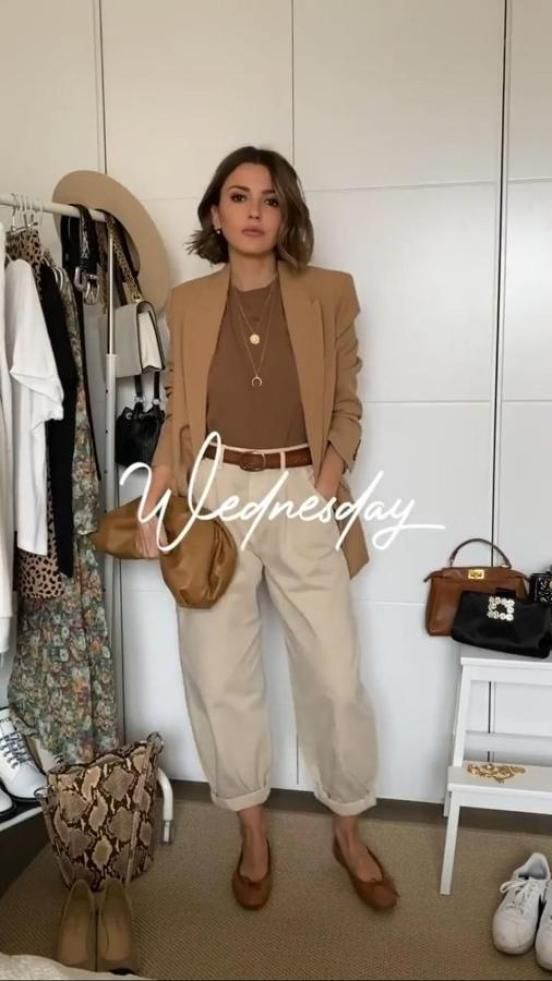 Alexandra Pereira propone 7 looks, uno para cada día de la semana, con una blazer beige Alexandra Pereira, Mode Tips, Casual Work Outfits, Looks Chic, Blazer Outfits, 가을 패션, Work Outfits Women, Mode Inspiration, Winter Fashion Outfits