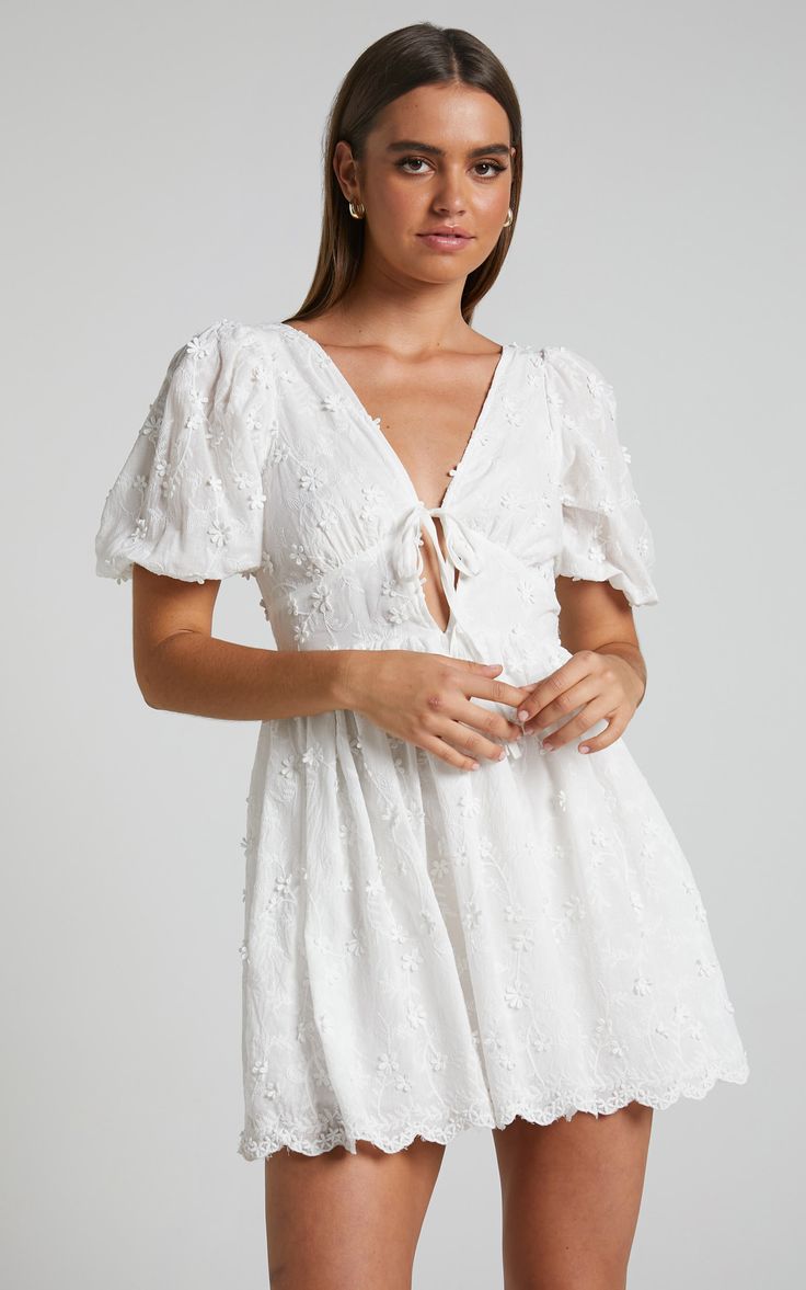 Abbey tie back short sleeve mini dress in White | Showpo USA Ss24 Outfits, White Grad Dress, Confirmation Dresses, Grad Outfits, White Dresses Graduation, Old Dress, Outfit Inso, Outfit Work, White Cotton Fabric