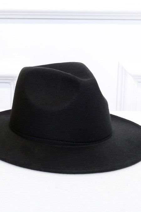 Felted Fedora-type wide brimmed hat, perfect for pairing with your fall & winter wear! One Sized, fits most. Wide Brimmed Hat, Brimmed Hat, Felt Fedora, Black Felt, Timeless Accessories, Felt Hat, Wide Brimmed Hats, Brim Hat, Wide Brimmed