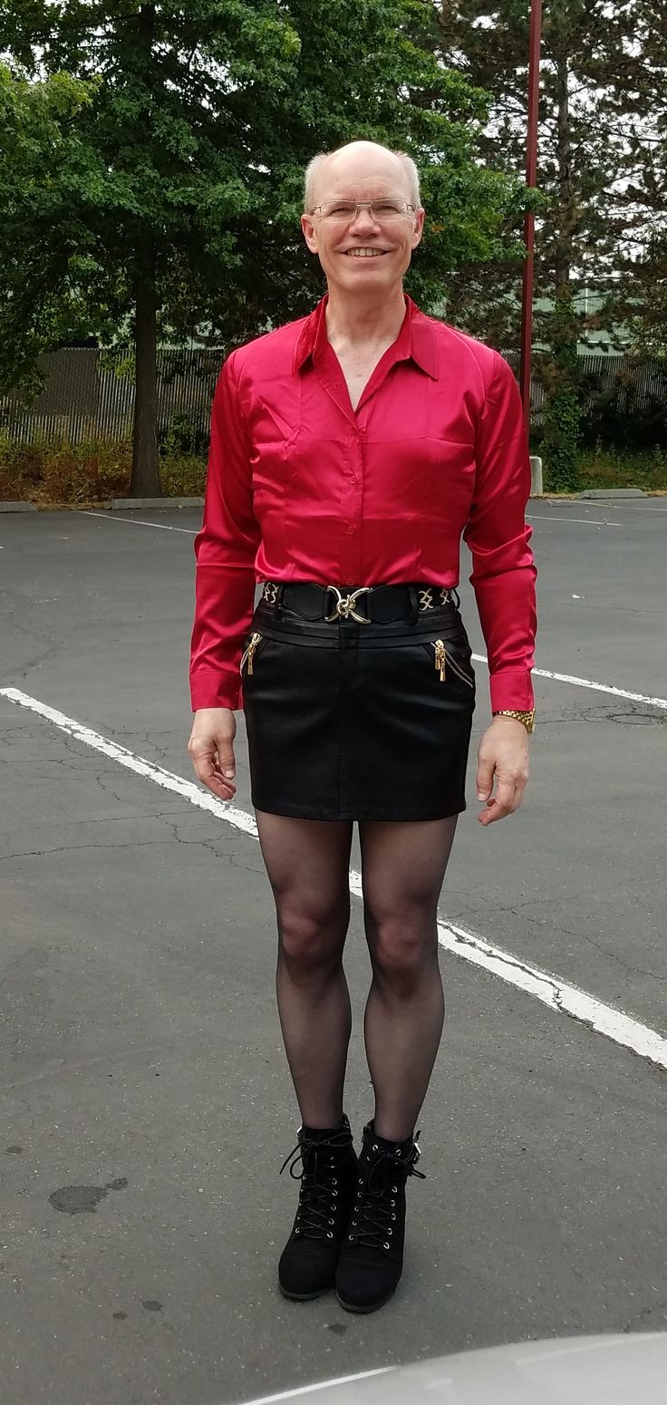 Red Miniskirt Outfits, Red Leather Mini Skirt Outfit, Red Silk Shirt Outfit, Red Shirt Outfit Aesthetic, Red Top Black Skirt, Tight Shirt Outfit, Red Shirt Outfits, Leather Mini Skirt Outfit, Red Skirt Outfits