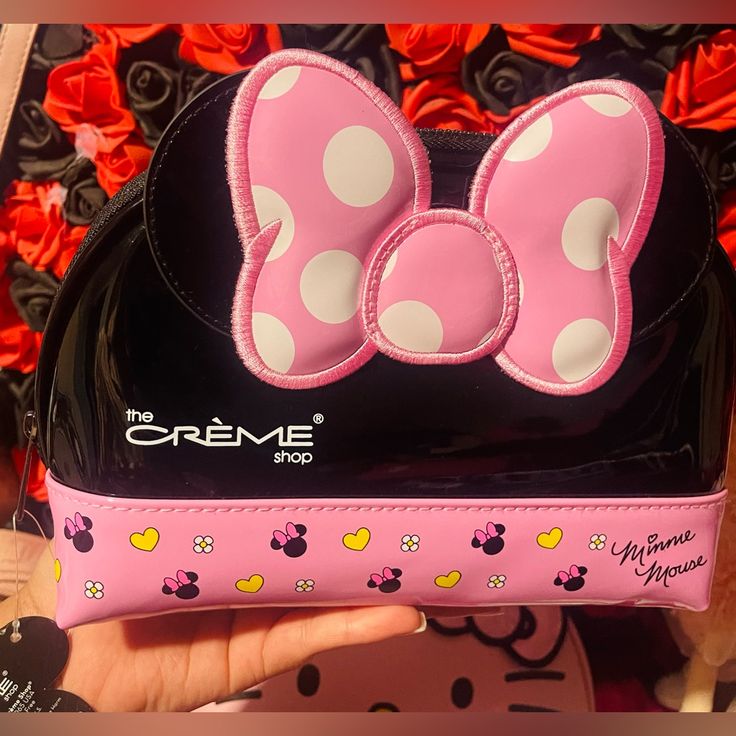 Brand New Very Cute Love The Colors P14 Pink Minnie Mouse Bag For Daily Use, Pink Minnie Mouse Bags For Daily Use, Pink Minnie Mouse Bag For Gift, Cute Black Minnie Mouse Bag, Flamingo Bag, Soft Leather Handbags, Uniqlo Bags, Vintage Chanel Handbags, Guess Bags