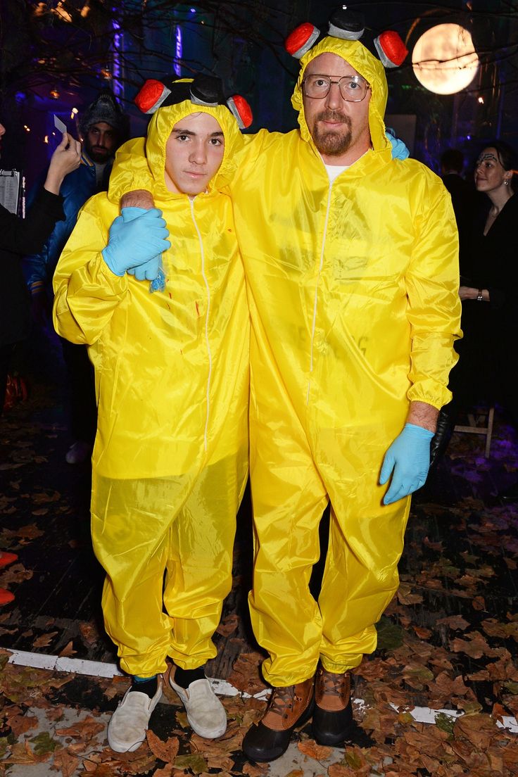 two people in yellow costumes standing next to each other