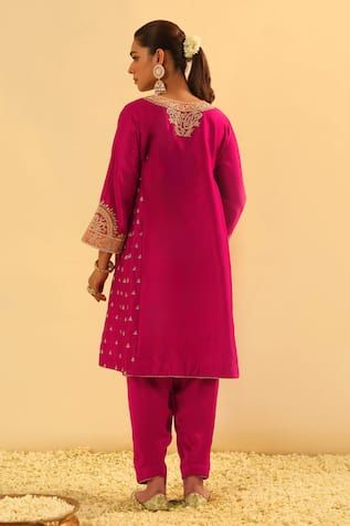 Pink A-line kalidar kurta with Kashmiri tilla applique gota and kundan embroidery. Paired with a salwar. - Aza Fashions Art Silk Straight Kurta For Reception, Art Silk Kurta For Navratri Reception, Raw Silk Kurta For Reception And Navratri, Art Silk Kurta For Reception And Navratri, Straight Kurta For Reception And Navratri, Eid Reception Kurta With Dori Work, Navratri Reception Raw Silk Kurta, Fitted Slub Silk Salwar Kameez With Cutdana, Navratri Kurta With Dabka Work For Receptions