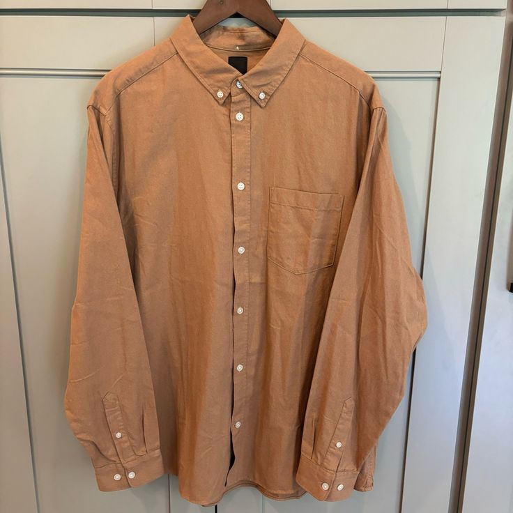 Size Men's Xl Never Worn 100% Cotton H&m Classic Relaxed Fit Top, H&m Long Sleeve Cotton Shirt, H&m Cotton Long Sleeve Shirt, Classic Button-up H&m Tops, Classic H&m Button-up Tops, Classic Button-up Tops By H&m, Classic Button-up Tops From H&m, H&m Classic Long Sleeve Top, H&m Long Sleeve Tops With Pockets