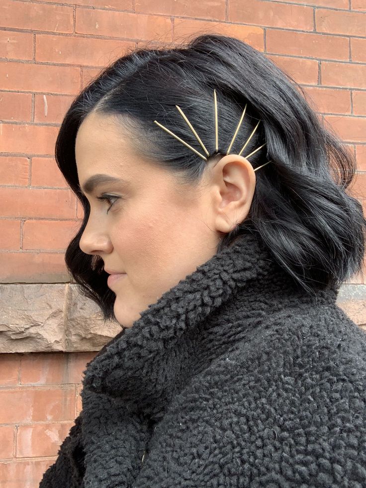 Jewellery Market, Accessories 2020, Trendy Jewellery, Bobby Pin Hairstyles, Designer Pieces, Penteado Cabelo Curto, Bobby Pin, Good Hair Day, Hair Envy