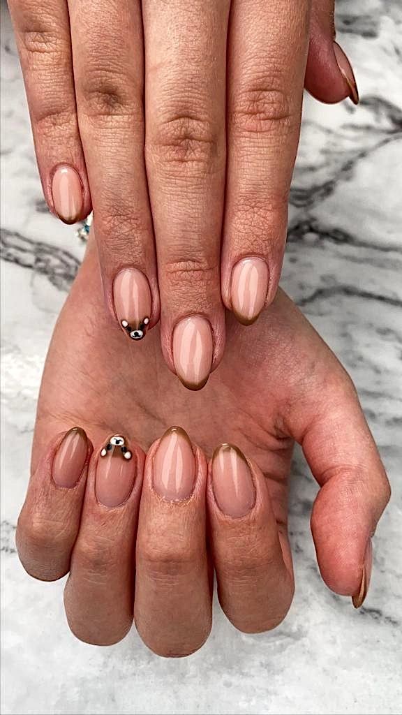 Teddy Bear Gel Nails, New Mom Nail Ideas, Teddy Bear Nails Designs, Bear French Tip Nails, Teddy Bear Acrylic Nails, Teddy Bear Nails Acrylic, Teddy Bear Nail Designs, Teddy Nail Art, Bear Nail Design